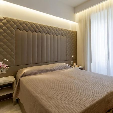 Harry'S Bar Trevi Luxury Apartments - Spagna Rome Exterior photo