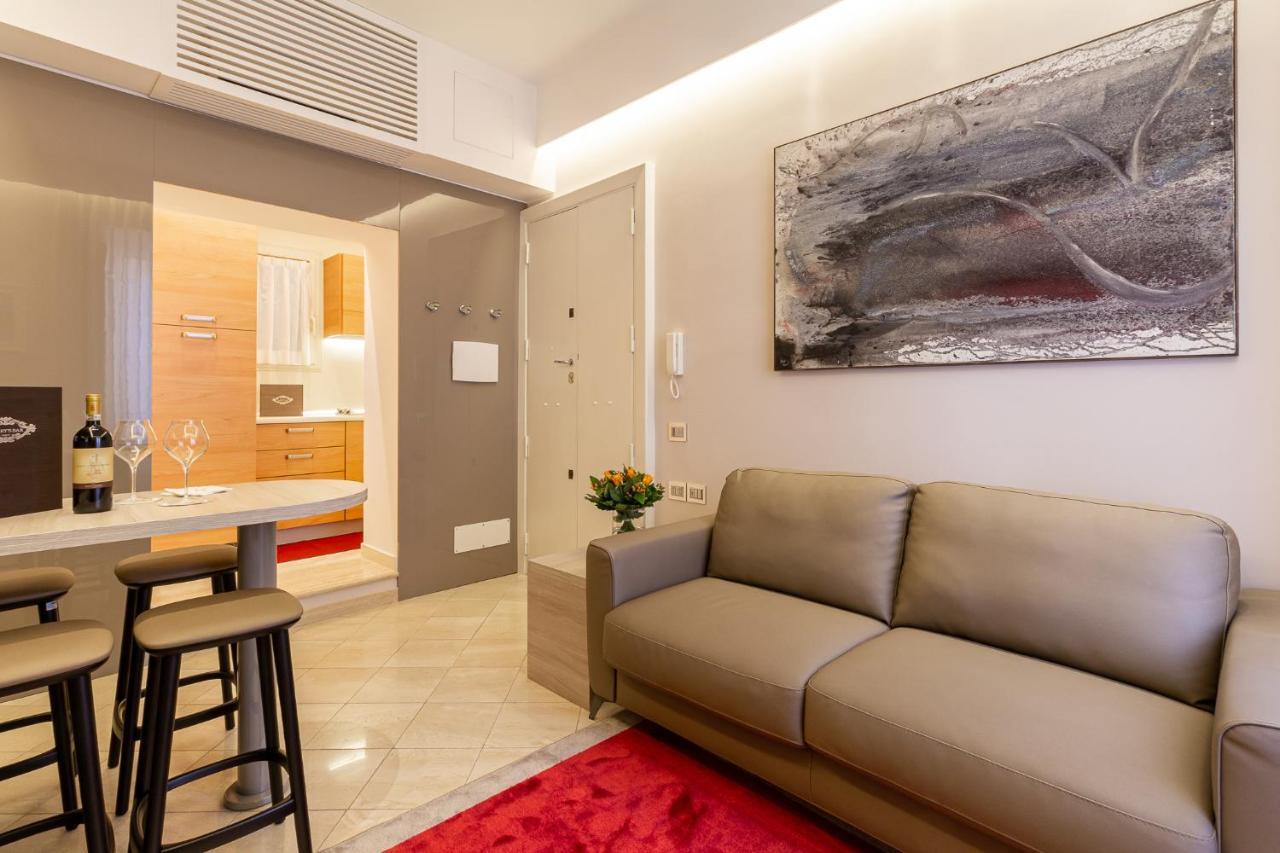Harry'S Bar Trevi Luxury Apartments - Spagna Rome Exterior photo