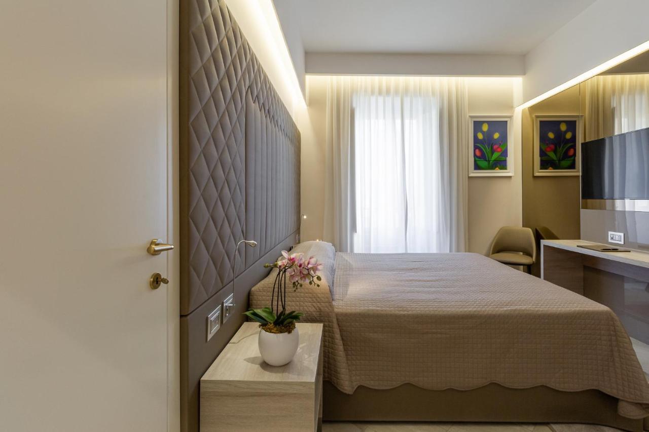 Harry'S Bar Trevi Luxury Apartments - Spagna Rome Exterior photo